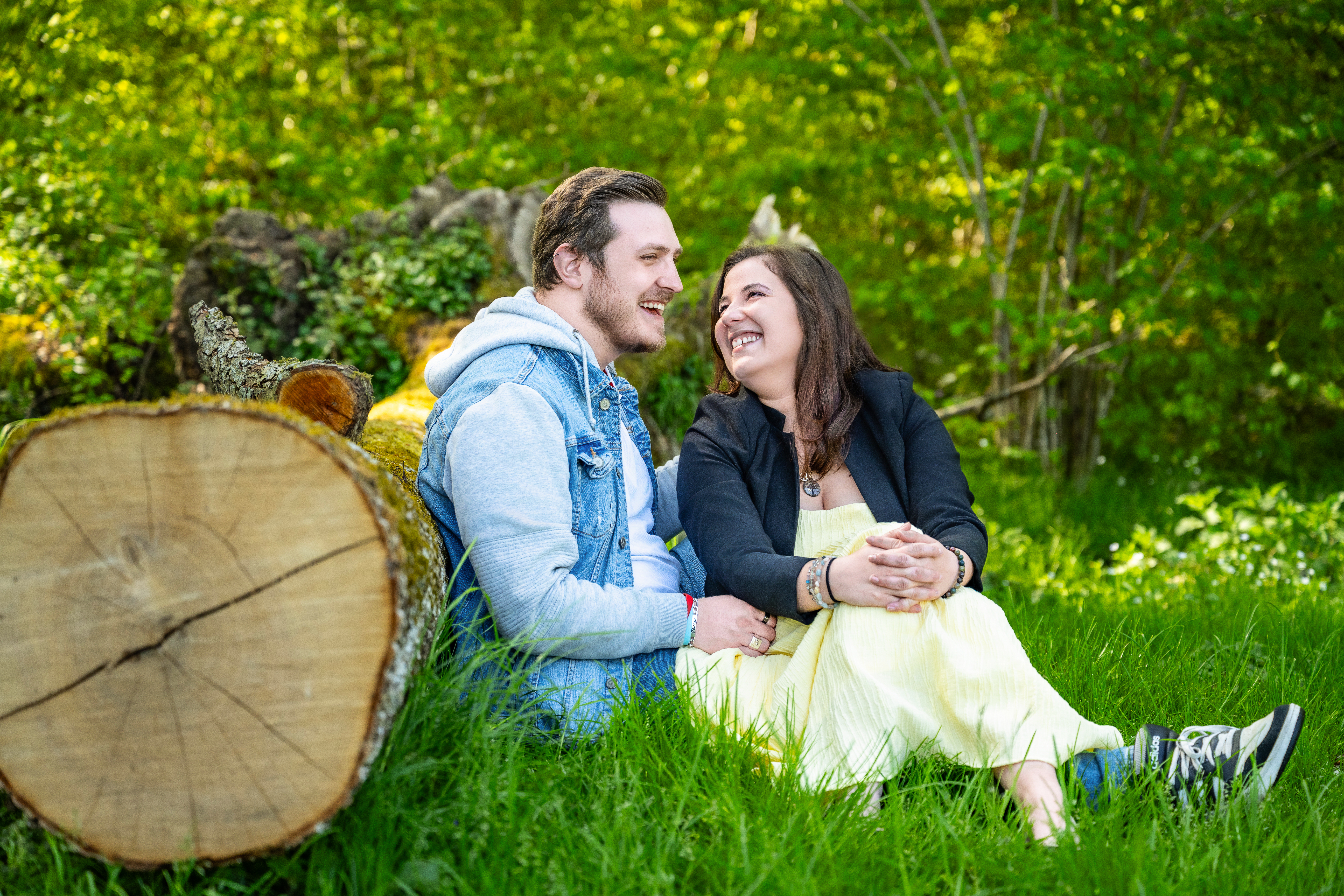 seance-couple-belfort-foret-riviere-chien-photographe
